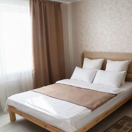 Paulmarie Apartments On Kozlova Salihorsk Exterior photo