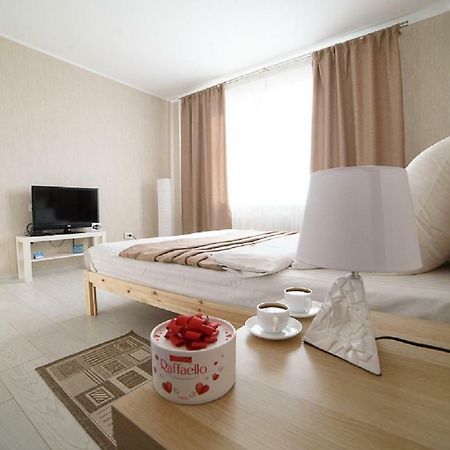 Paulmarie Apartments On Kozlova Salihorsk Exterior photo